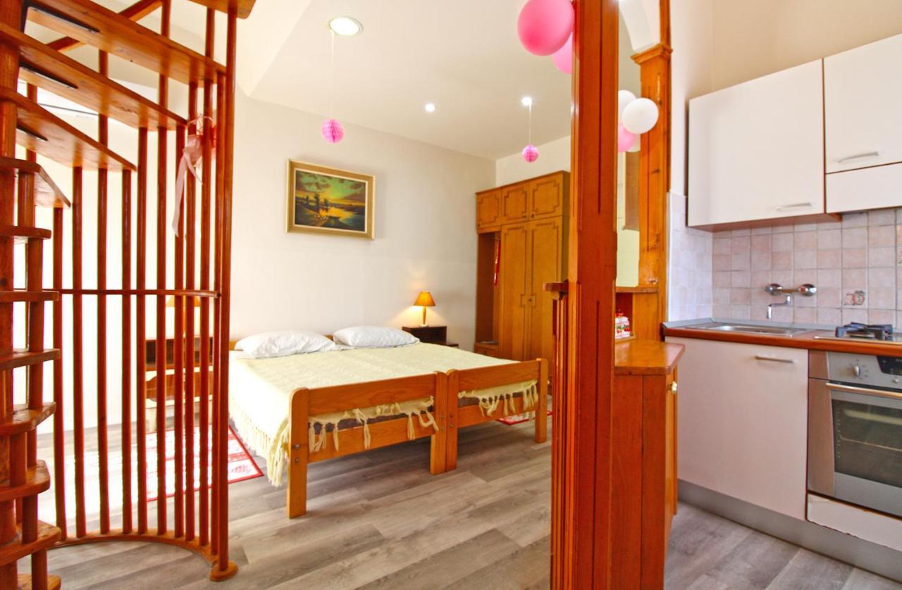 Apartment Diego 2160 Пула Екстериор снимка