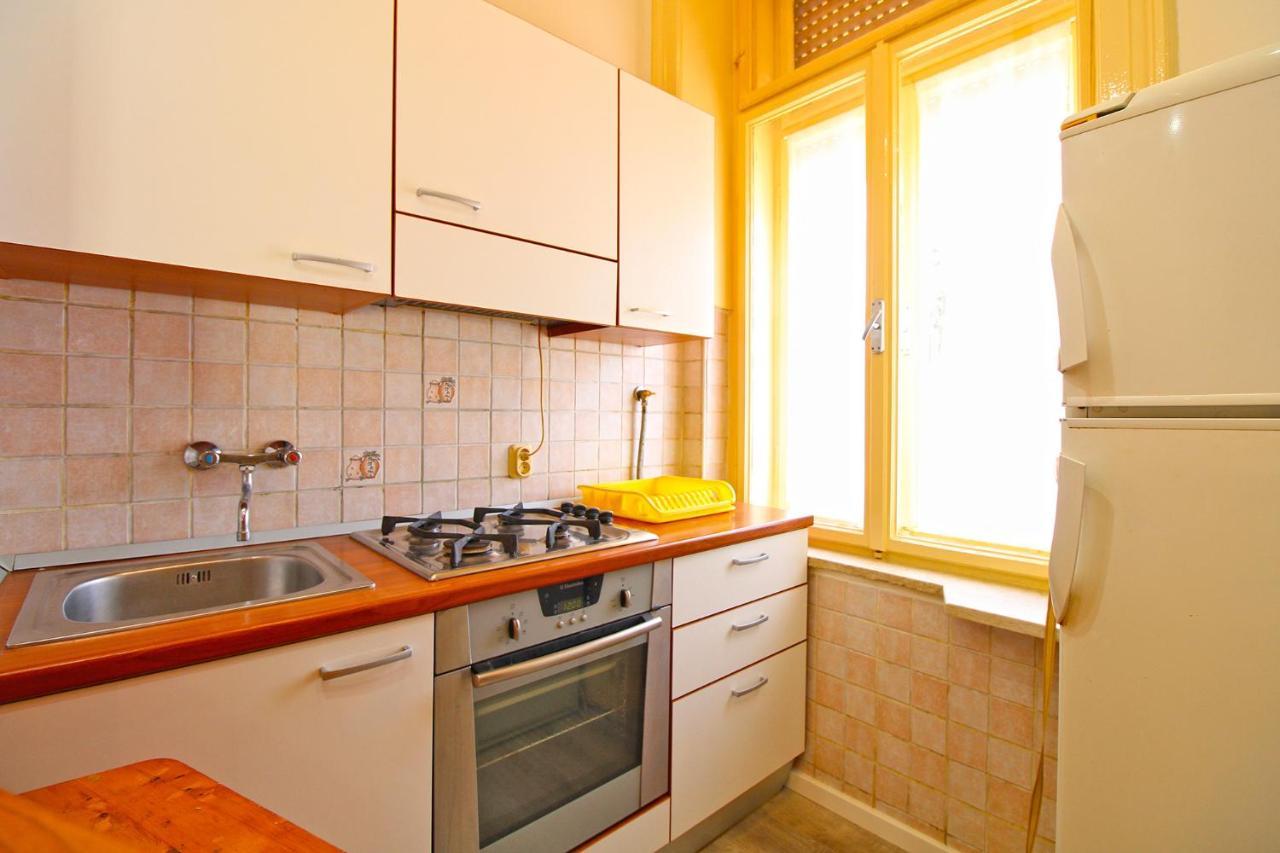 Apartment Diego 2160 Пула Екстериор снимка